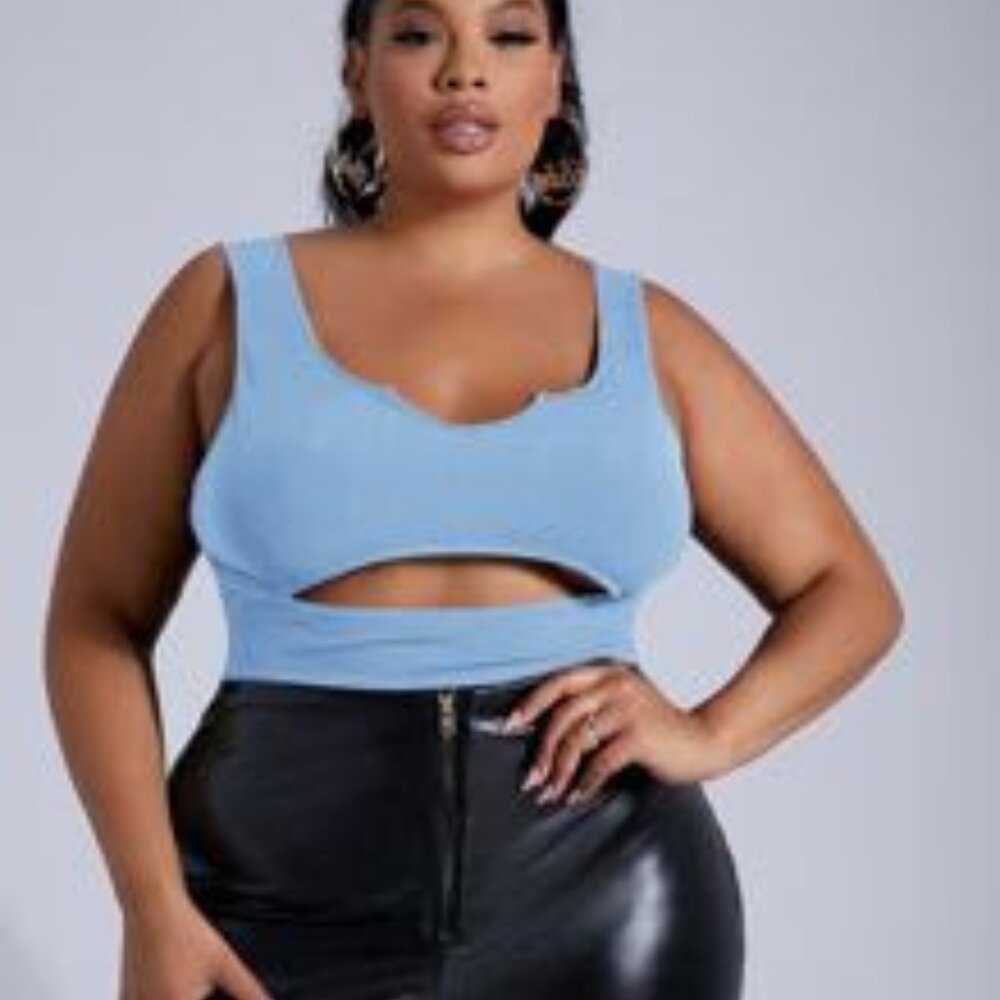 NWT SHEIN SXY Plus Notched Tank Crop Top